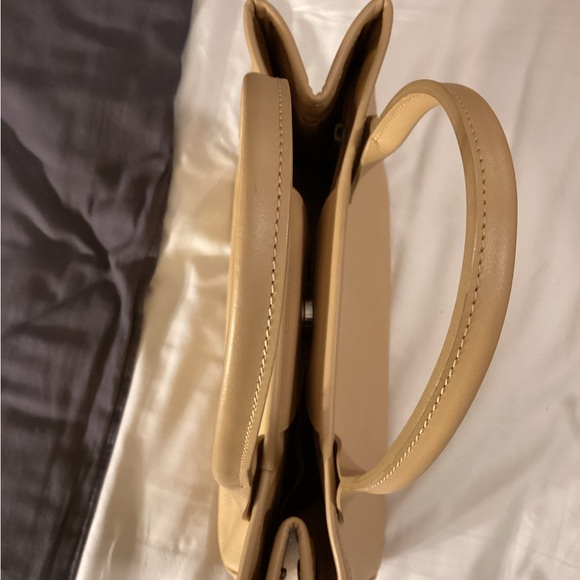 Longchamp Pebbled Leather Tote Bag w/ Matching Zip Pouch | Tan Camel - Picture 8 of 13